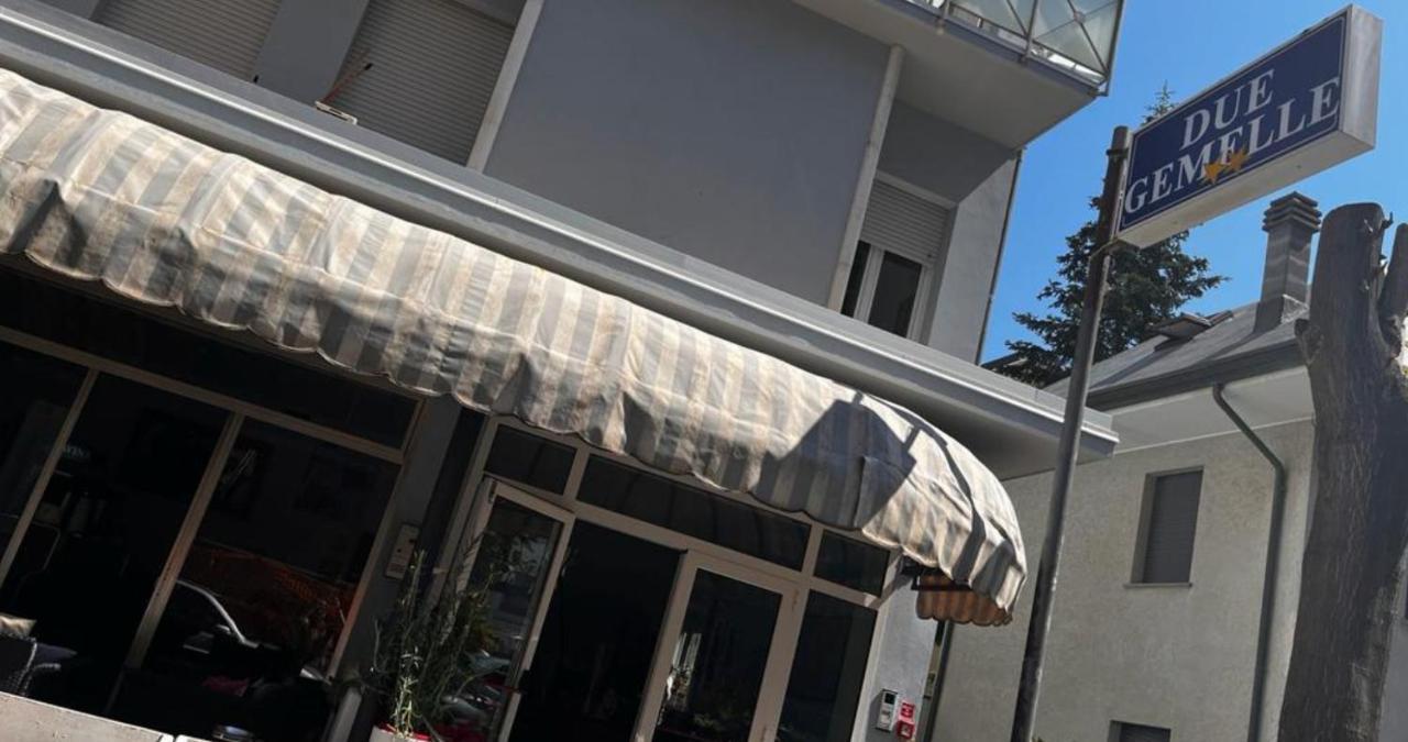 Due Gemelle Hotell Rimini Exteriör bild