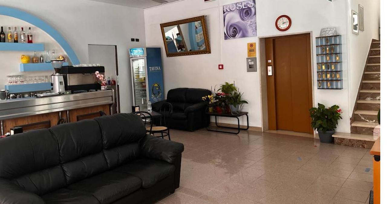 Due Gemelle Hotell Rimini Exteriör bild