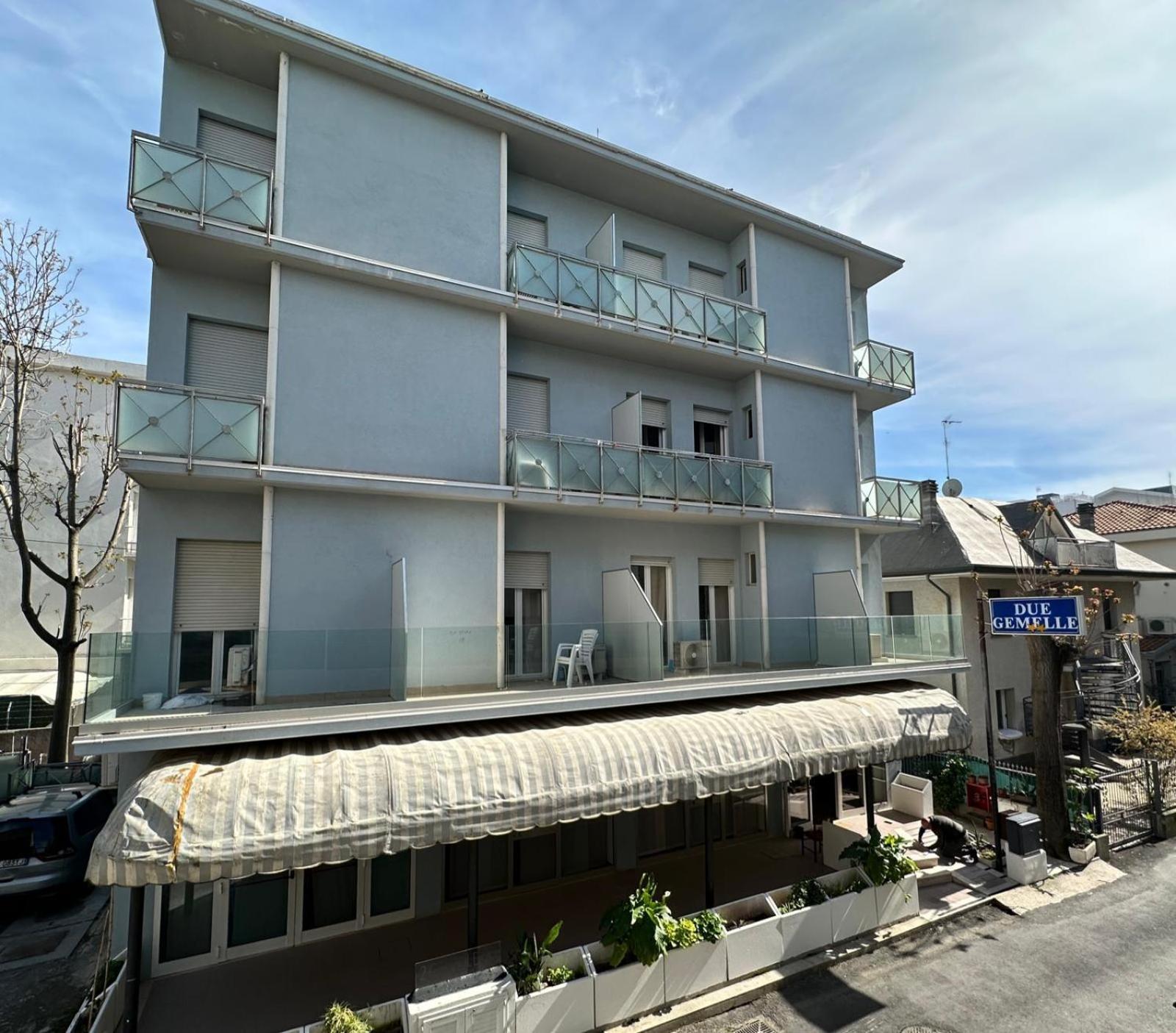 Due Gemelle Hotell Rimini Exteriör bild